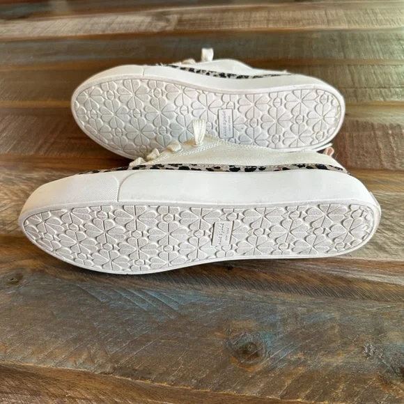 🔥👟👟KATE Spade! Kaia Leopard Print Trim Canvas Sneakers in cream-NEW!!👟👟🔥 - Picture 2 of 16